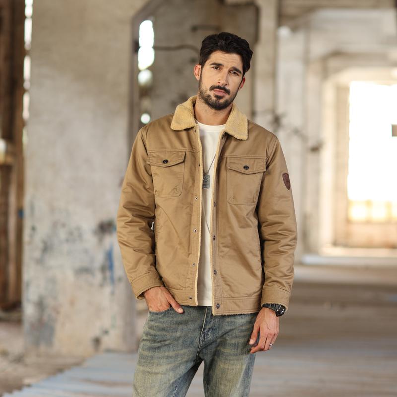 Chaqueta camionera de invierno con forro sherpa para hombre, chaqueta informal cálida con múltiples bolsillos, tops de ropa de hombre con cuello, forro polar de algodón, manga larga, novedad de otoño, chaqueta caqui beige, diversión al aire libre